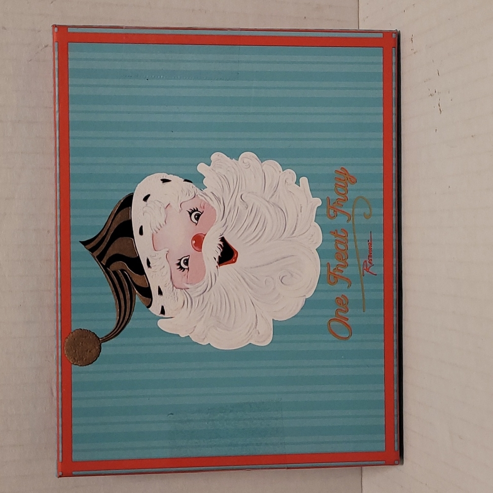 Adorable Santa Treat Tray - Picture 15 of 16